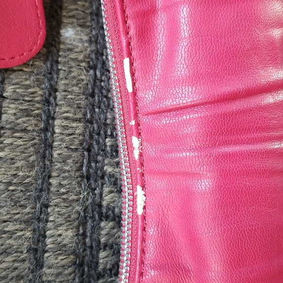 Guess handbag - Picture 2 of 5